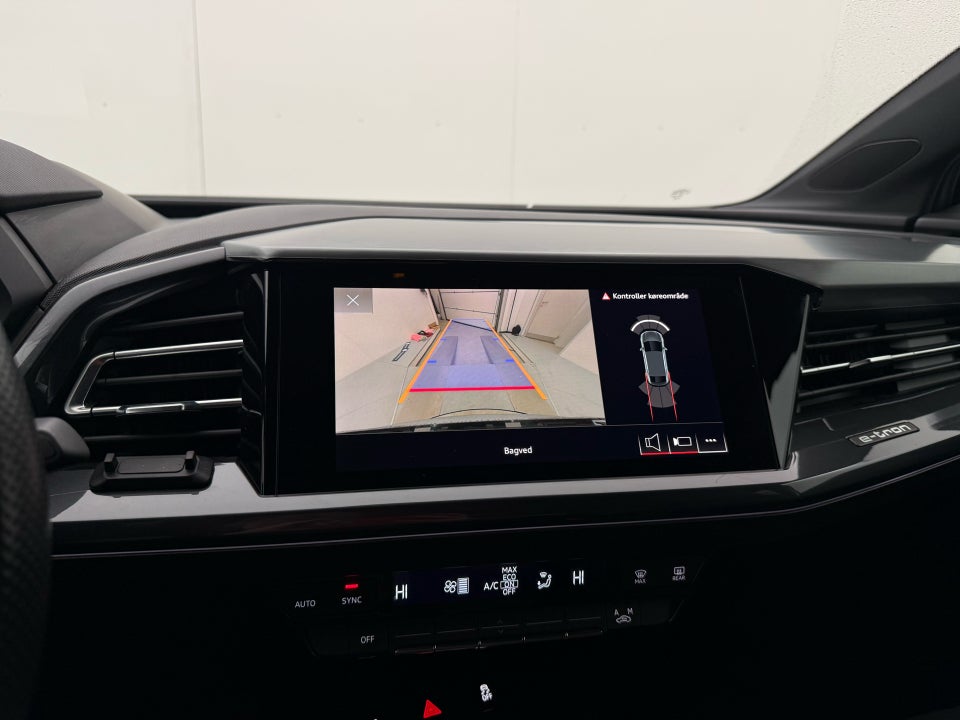 Audi Q4 e-tron 40 S-line Sportback 5d