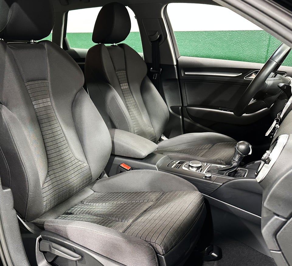 Audi A3 40 TFSi Sport Limited Sportback S-tr. 5d