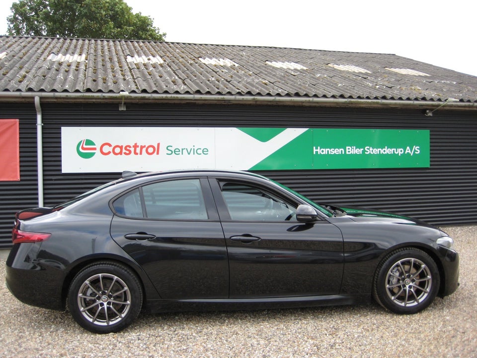 Alfa Romeo Giulia 2,2 JTD 150 4d