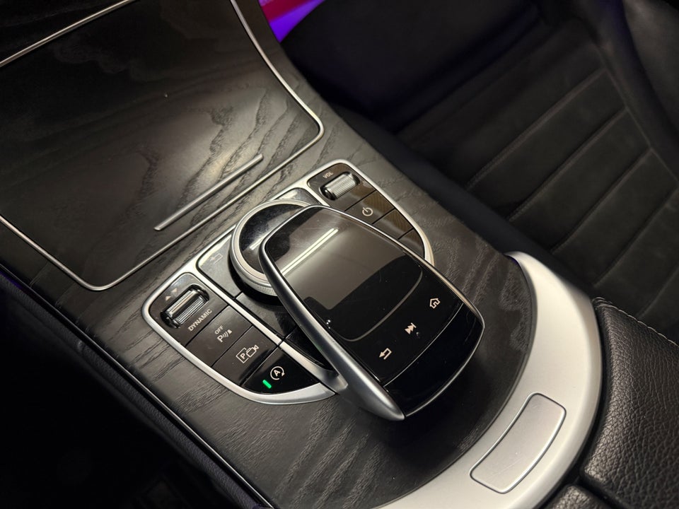 Mercedes C220 d 2,0 AMG Line stc. aut. 5d