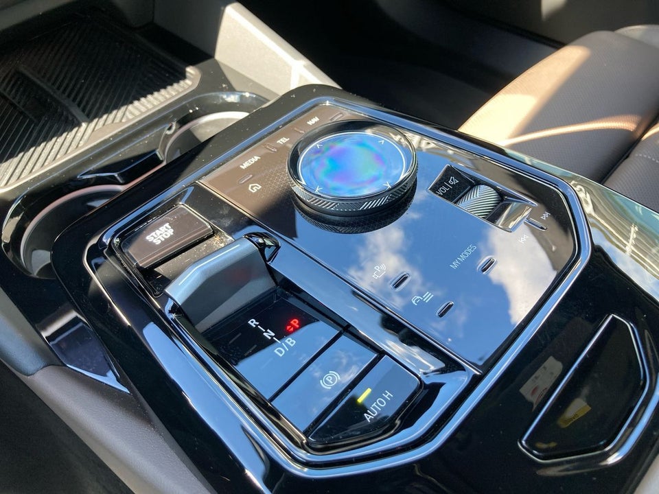 BMW i5 eDrive40 M-Sport 4d