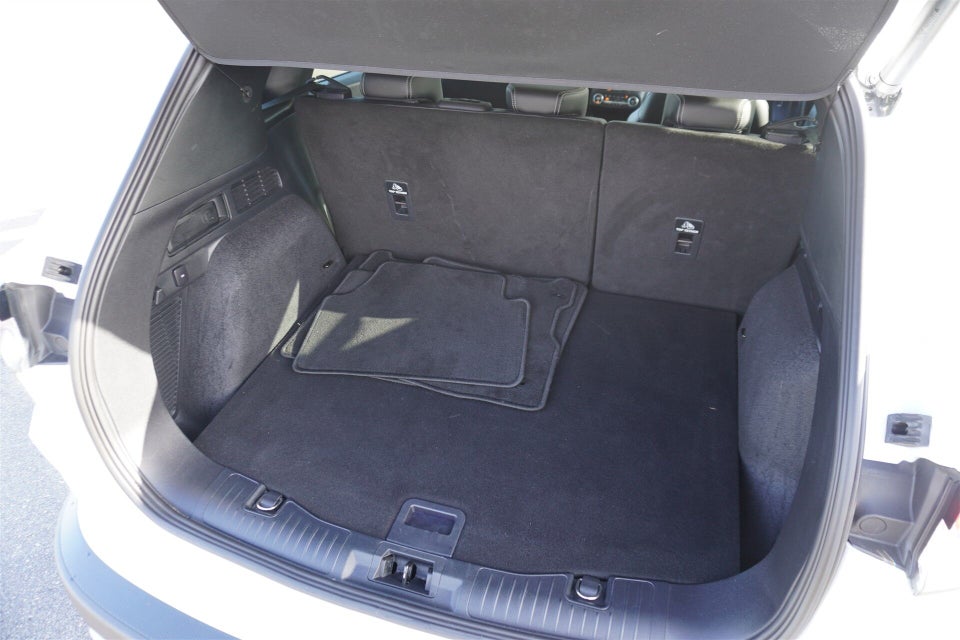 Ford Kuga 2,5 PHEV Titanium X CVT 5d