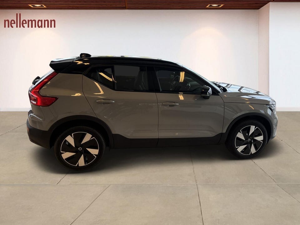 Volvo EX40 Extended Range Plus 5d