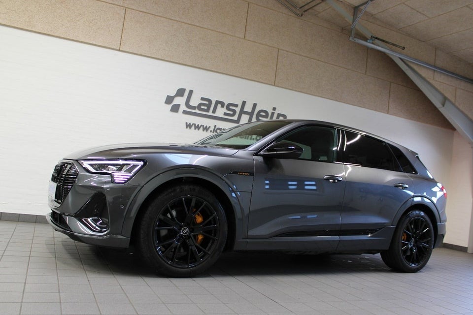 Audi e-tron 55 S-line quattro 5d