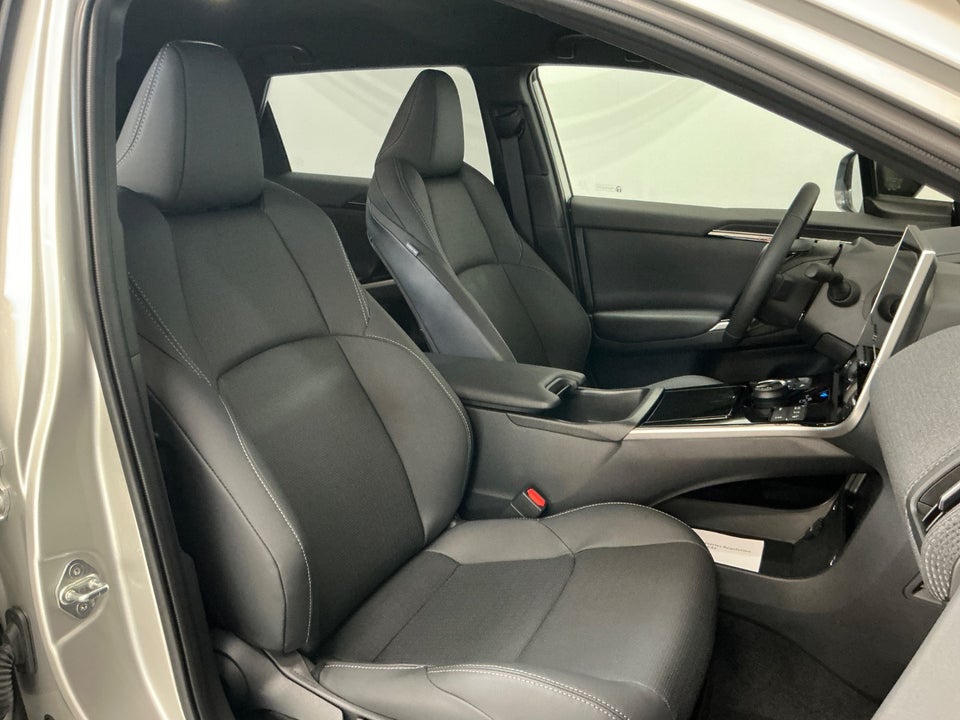 Toyota bZ4X Executive 5d