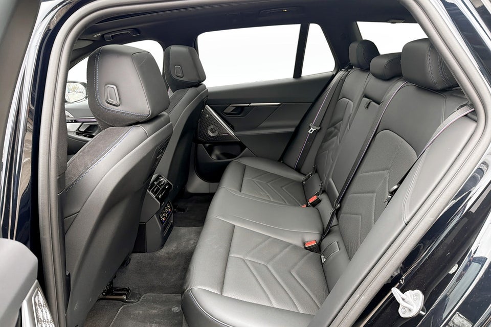 BMW i5 eDrive40 Touring Supercharged 5d