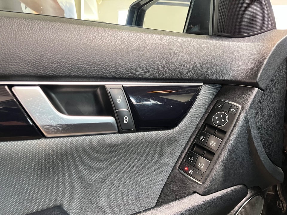 Mercedes C180 1,8 Elegance stc. BE 5d