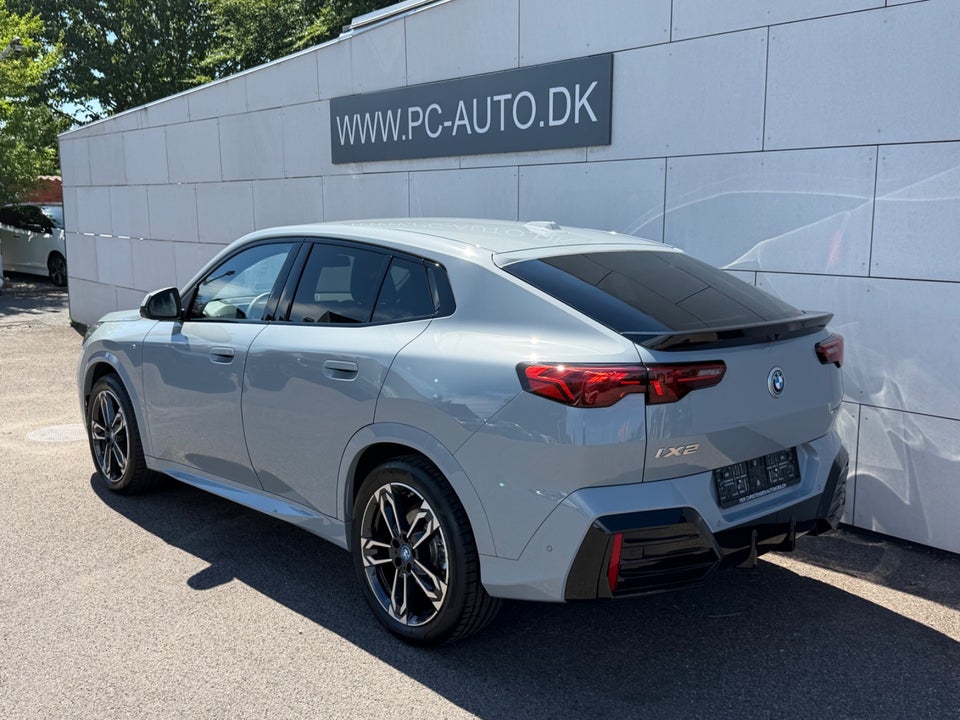 BMW iX2 eDrive20 Fully Charged M-Sport 5d