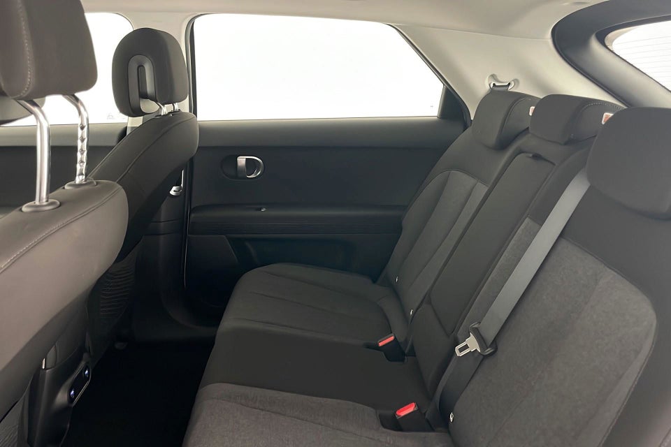 Hyundai Ioniq 5 73 Essential 5d