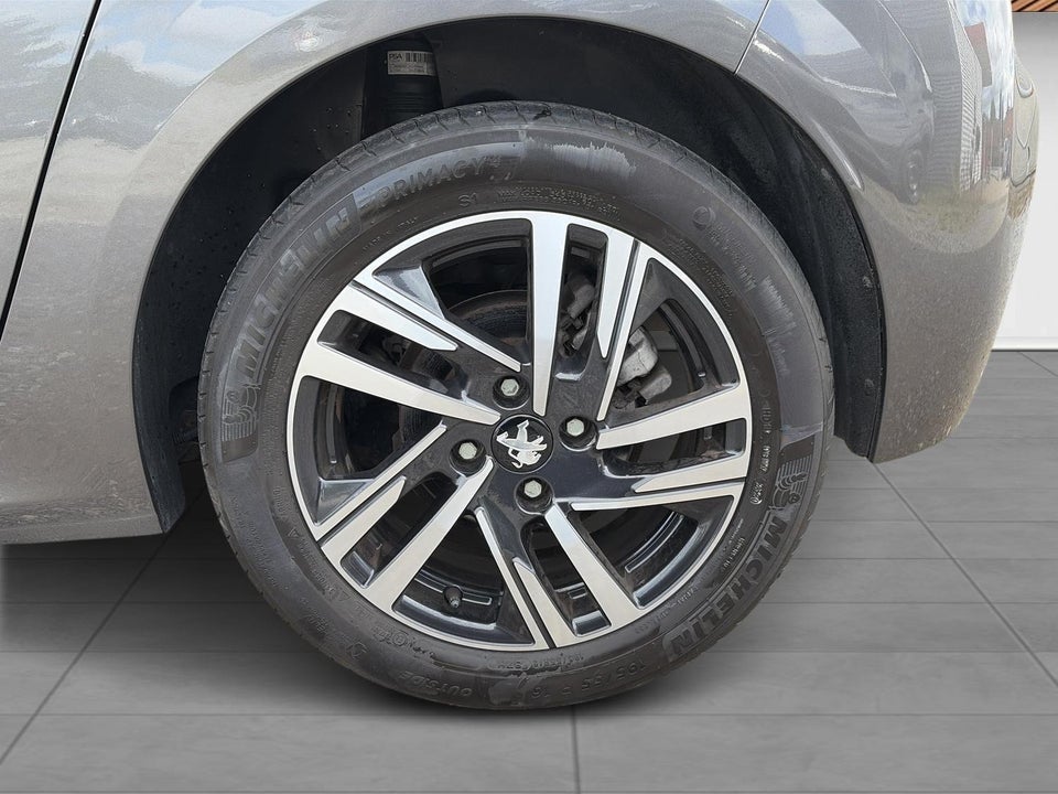 Peugeot 208 1,2 PureTech 100 Allure Sky 5d