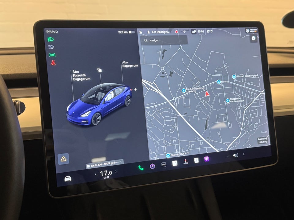 Tesla Model 3 Long Range AWD 4d