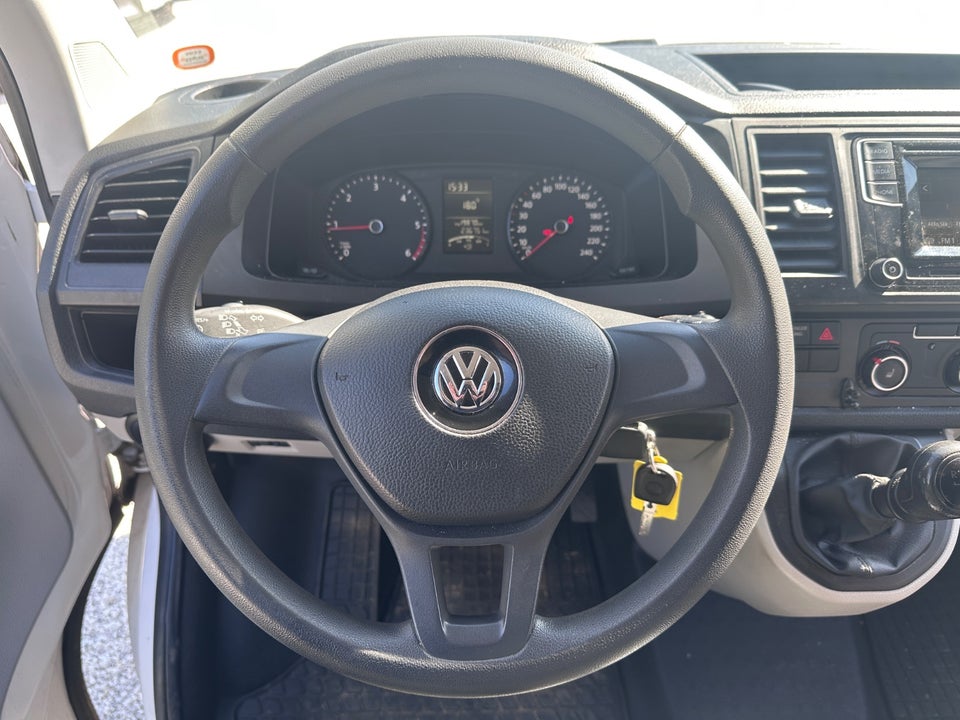 VW Transporter 2,0 TDi 102 Kassevogn lang