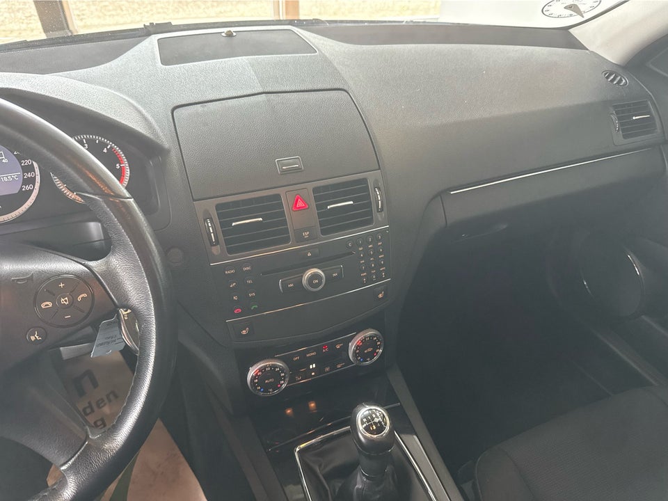 Mercedes C200 2,2 CDi Avantgarde stc. BE 5d