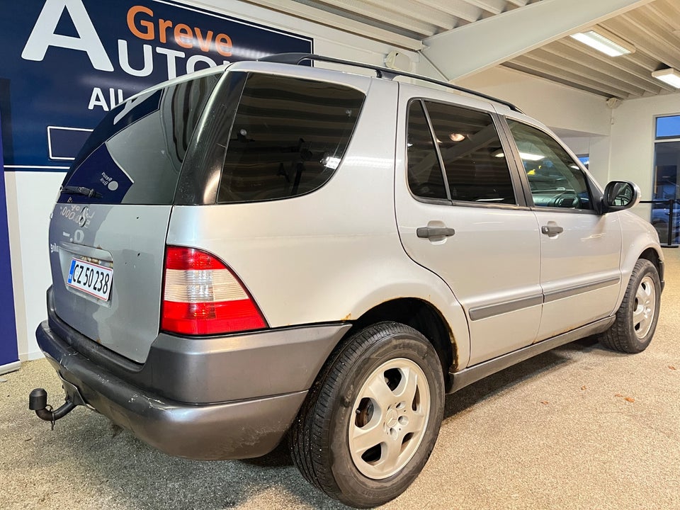 Mercedes ML320 3,2 aut. 5d