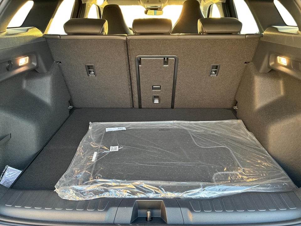 Ford Explorer 77 Premium Extended Range 5d