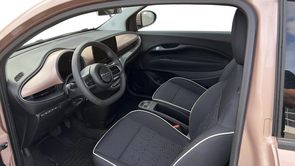 Fiat 500e 42 Icon 3d