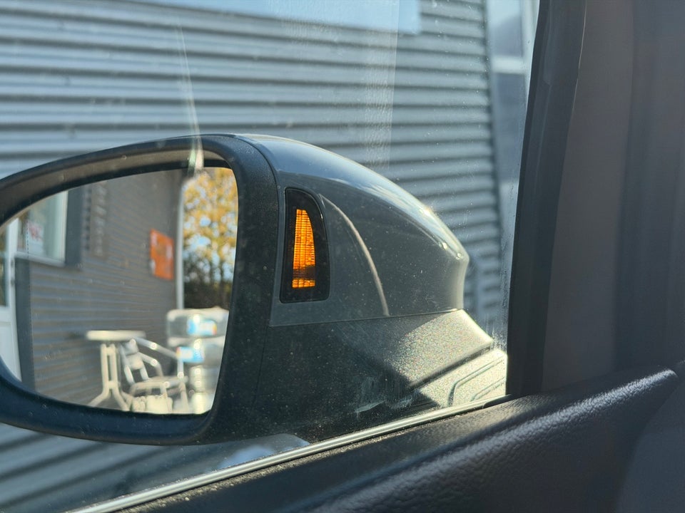 VW Golf VIII 1,4 eHybrid DSG 5d