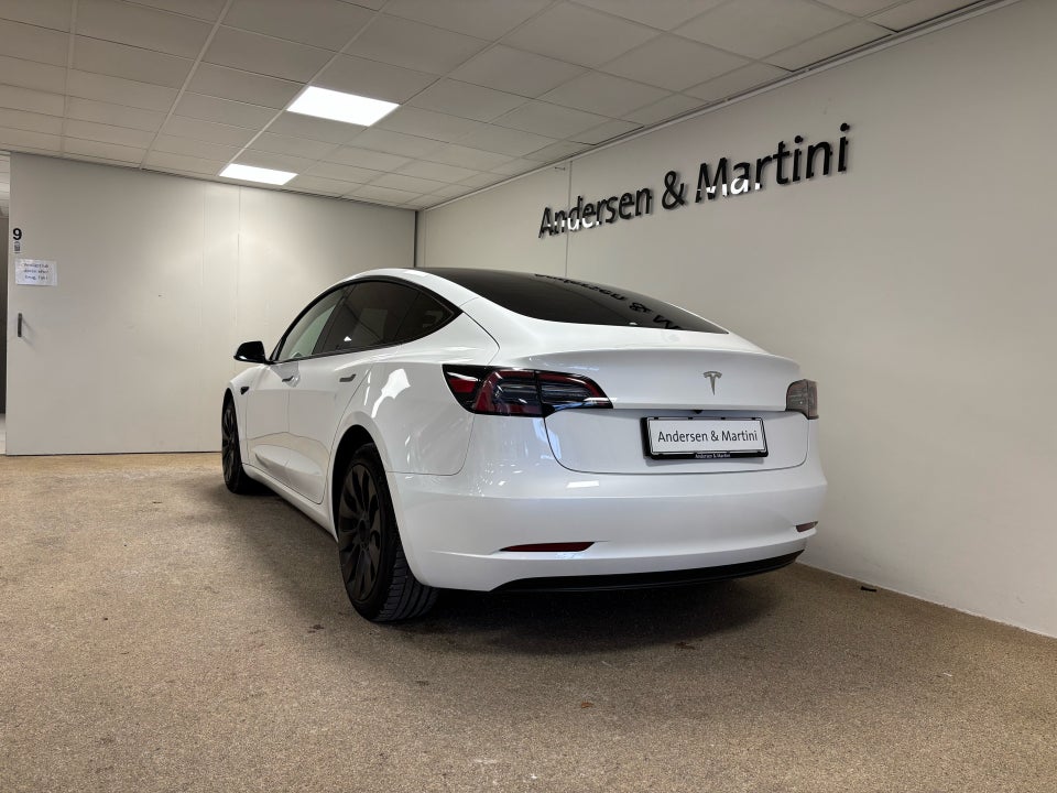 Tesla Model 3 RWD 4d