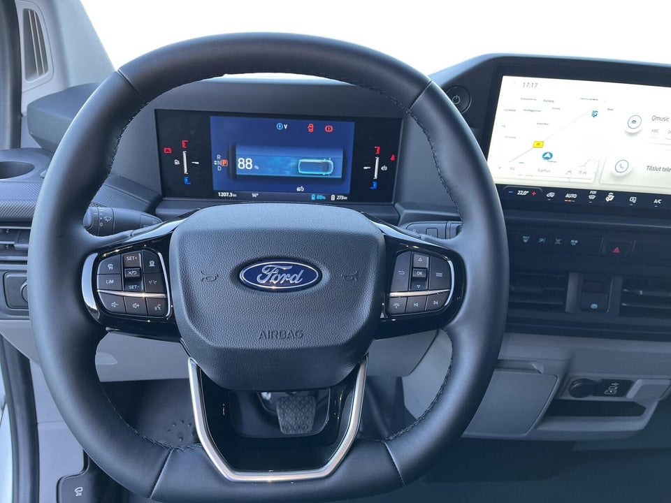 Ford E-Transit Custom 320S 64 Trend