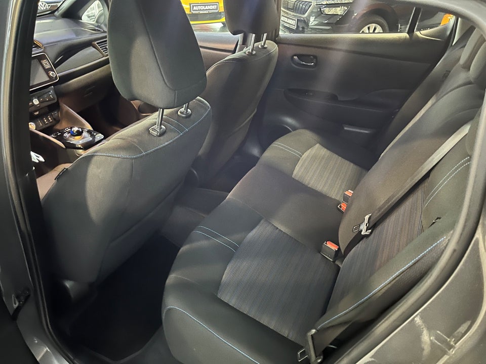 Nissan Leaf 39 N-Connecta 5d