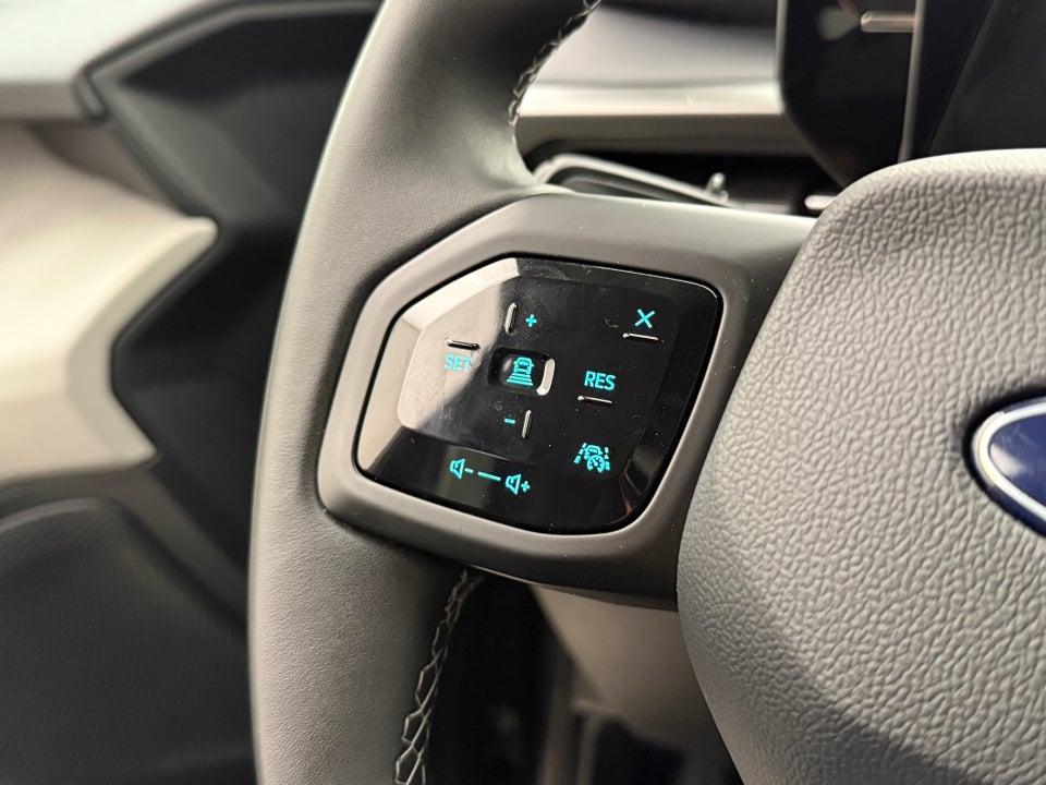 Ford Explorer 82 Select Extended Range 5d