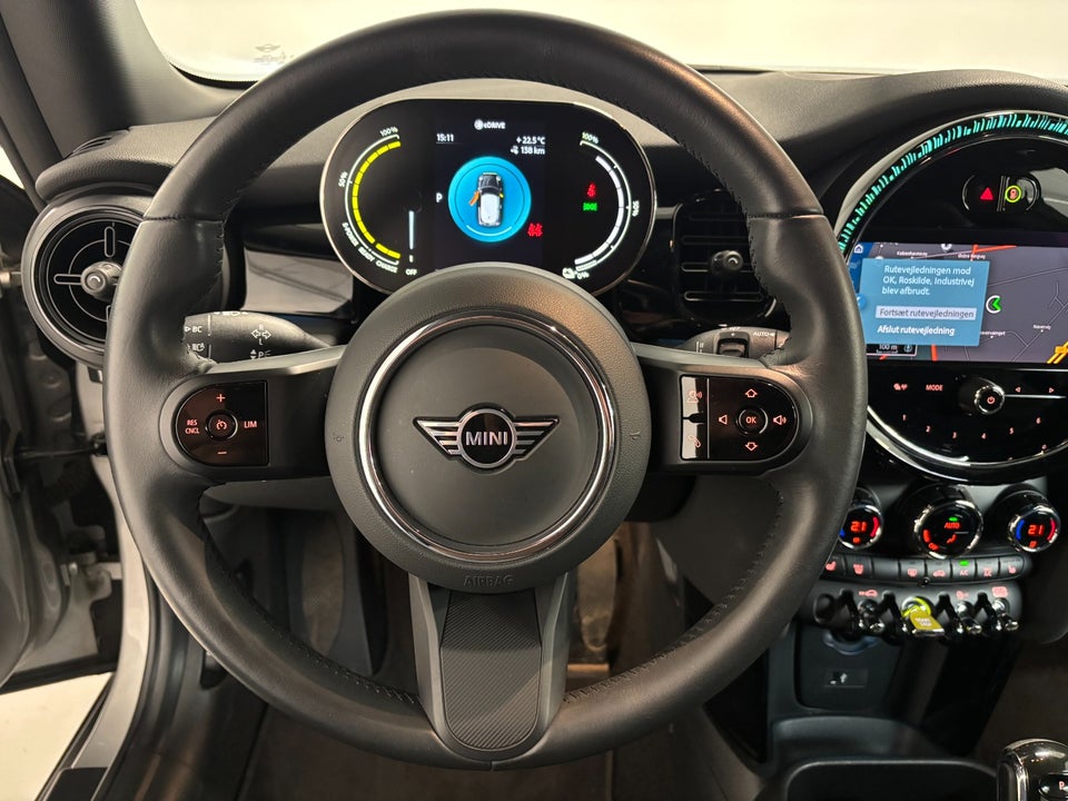 MINI Cooper SE Classic Trim 3d
