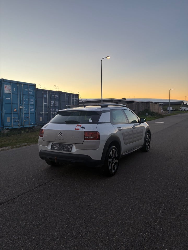 Citroën C4 Cactus 1,2 PureTech 82 Feel 5d