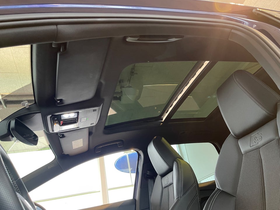 Audi Q4 e-tron 40 S-line 5d