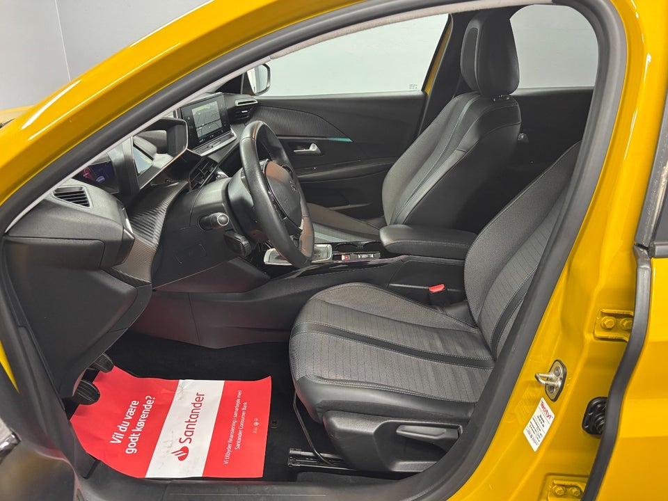 Peugeot 208 1,2 PureTech 100 Allure 5d