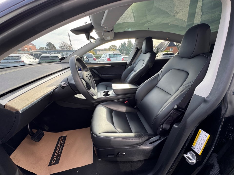 Tesla Model Y RWD 5d