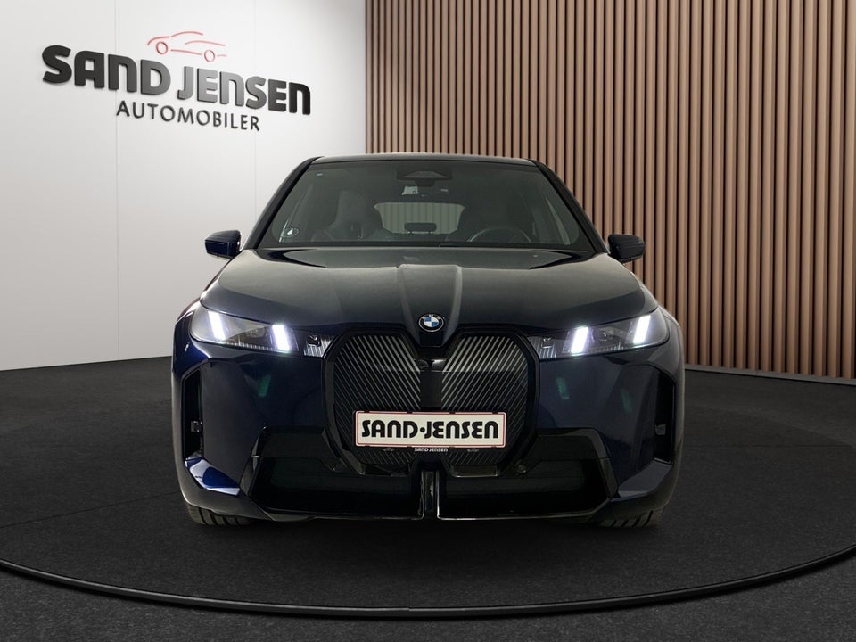 BMW iX xDrive45 M-Sport 5d
