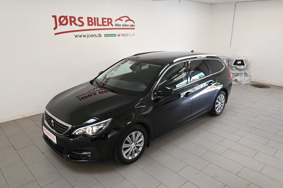 Peugeot 308 1,5 BlueHDi 130 Allure Grand SW 5d