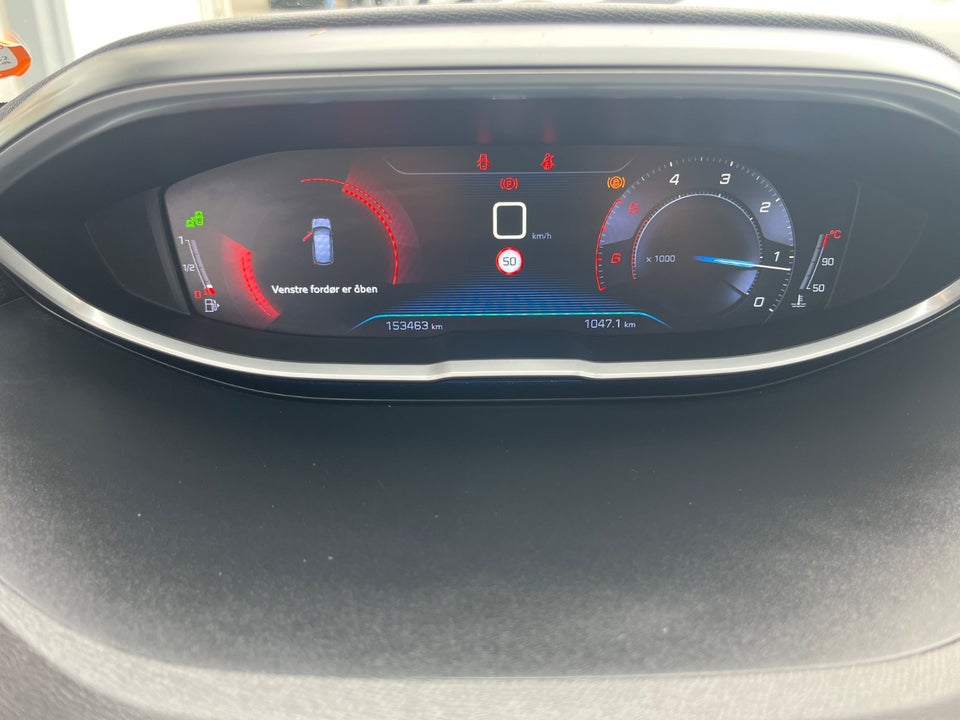 Peugeot 3008 1,6 BlueHDi 120 Allure 5d