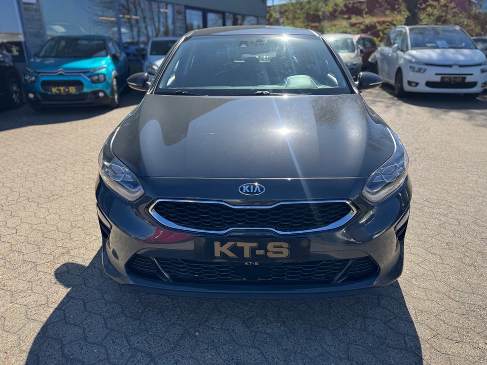 Kia Ceed 1,4 T-GDi Collection 5d