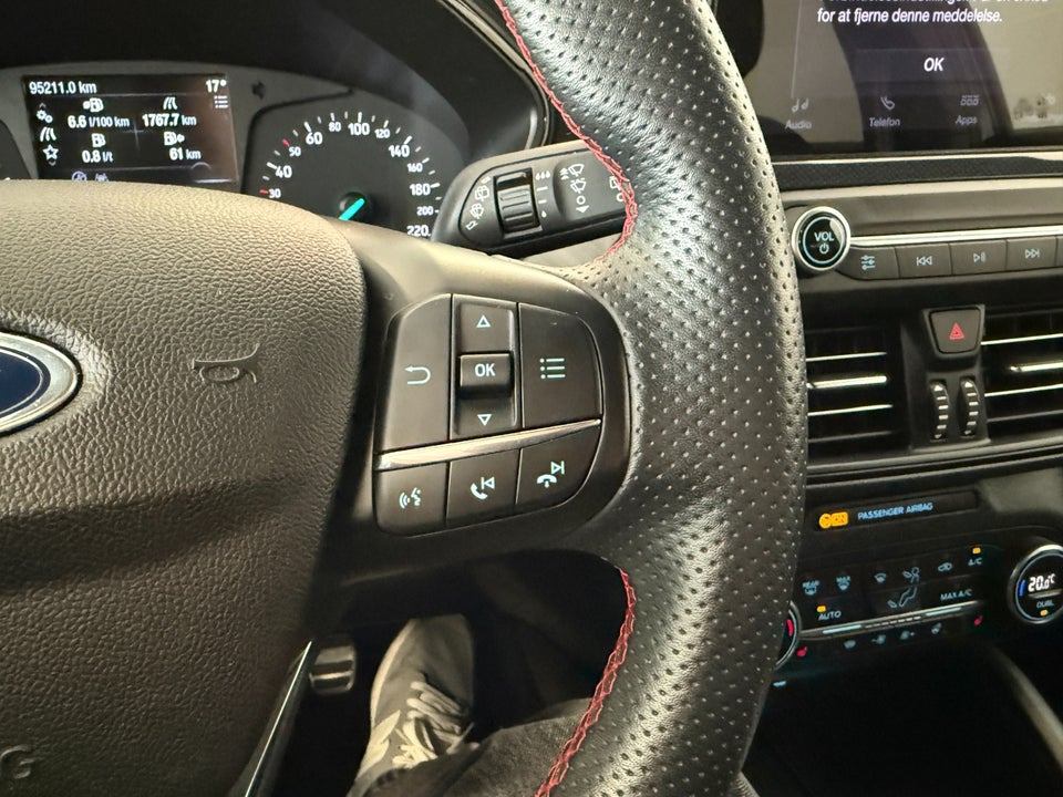 Ford Focus 1,0 EcoBoost ST-Line stc. 5d
