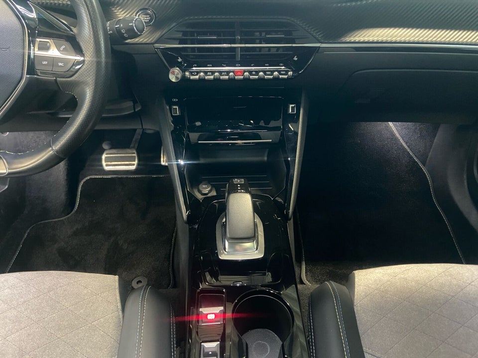 Peugeot e-2008 50 GT Pack 5d