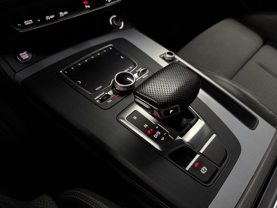 Audi Q5 3,0 TDi 286 S-line quattro Tiptr. 5d