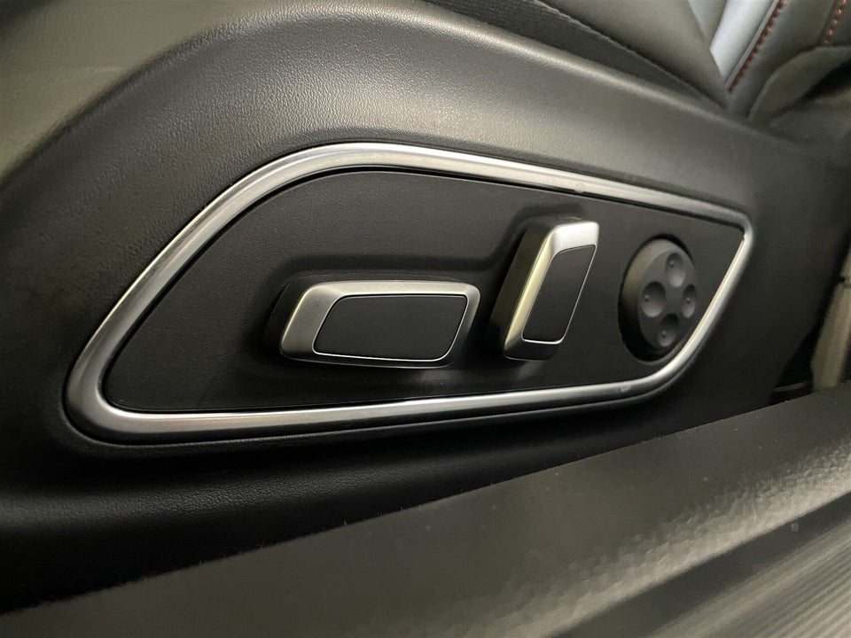 Xpeng P7 Long Range 4d