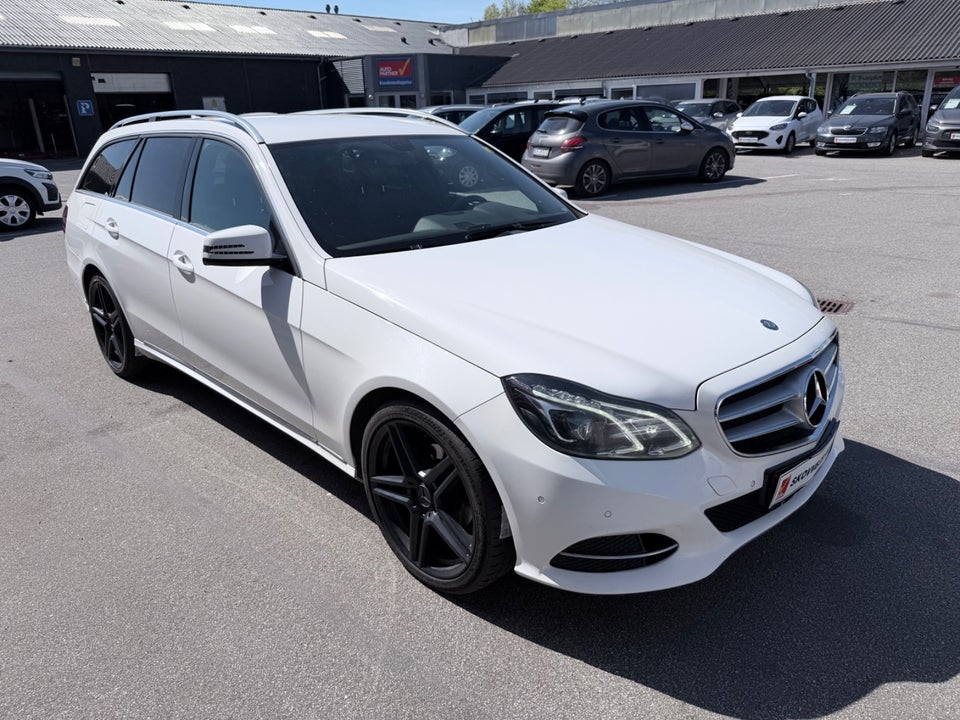Mercedes E220 2,2 CDi Avantgarde stc. aut. 5d