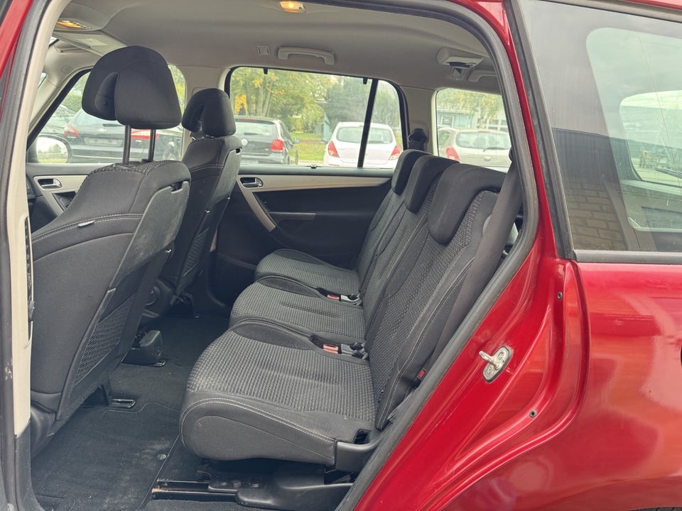 Citroën Grand C4 Picasso 1,8 16V 7prs 5d