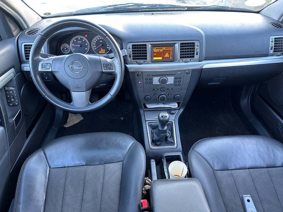 Opel Vectra 1,9 CDTi 150 Elegance 5d