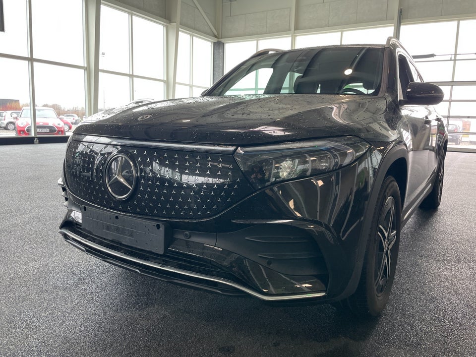 Mercedes EQB250+ AMG Line 5d