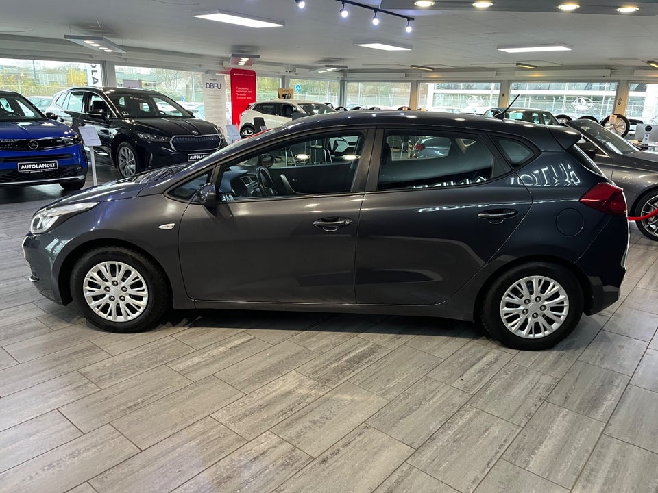 Kia Ceed 1,4 CVVT Active 5d