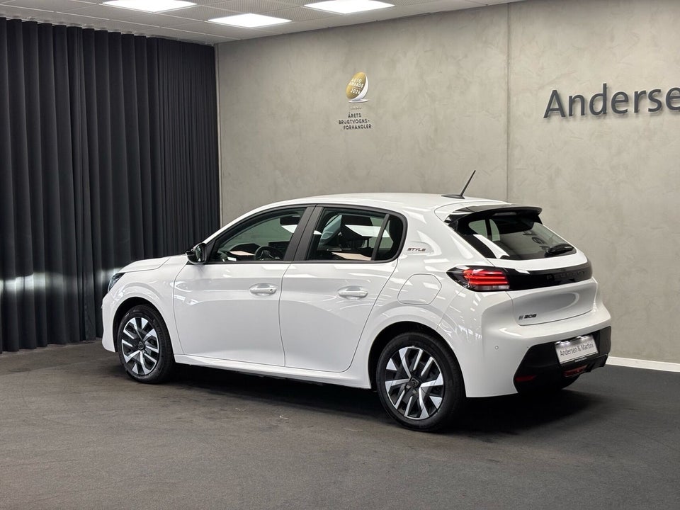 Peugeot e-208 50 Style 5d