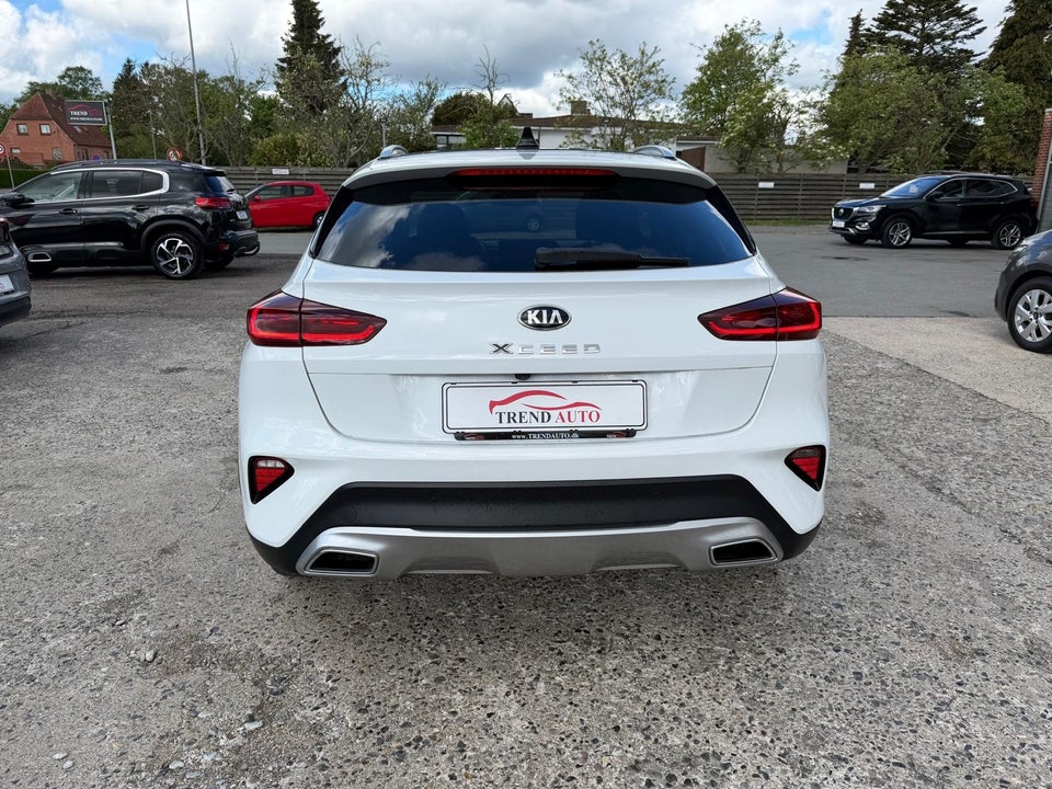 Kia XCeed 1,6 PHEV Upgrade DCT 5d