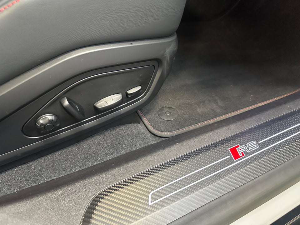 Audi RS e-tron GT quattro 4d