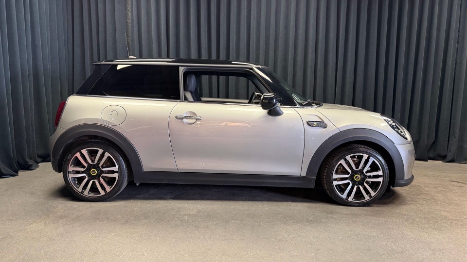 MINI Cooper SE Classic Trim 3d