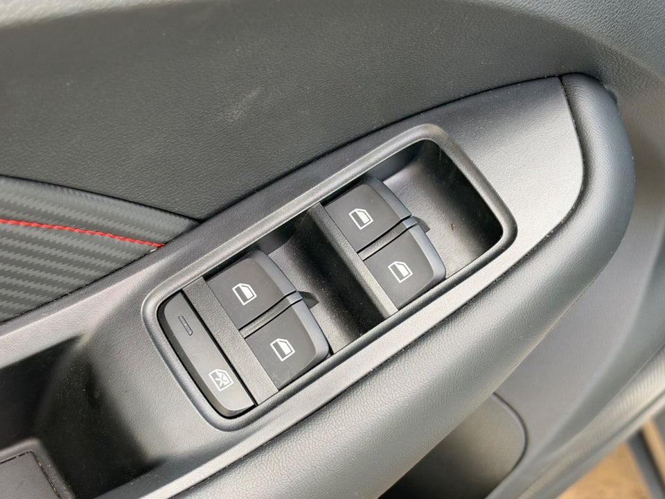 MG ZS 70 Luxury 5d