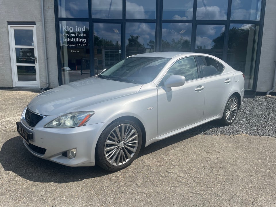 Lexus IS250 2,5 aut. 4d