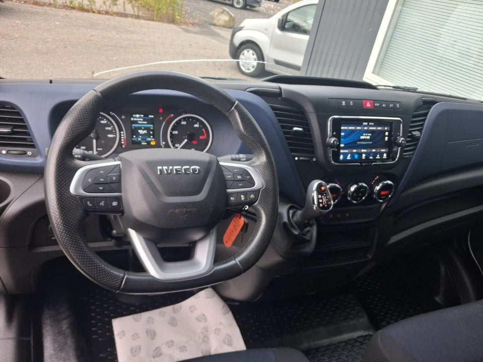 Iveco Daily 2,3 35S16 Alukasse m/lift AG8 2d